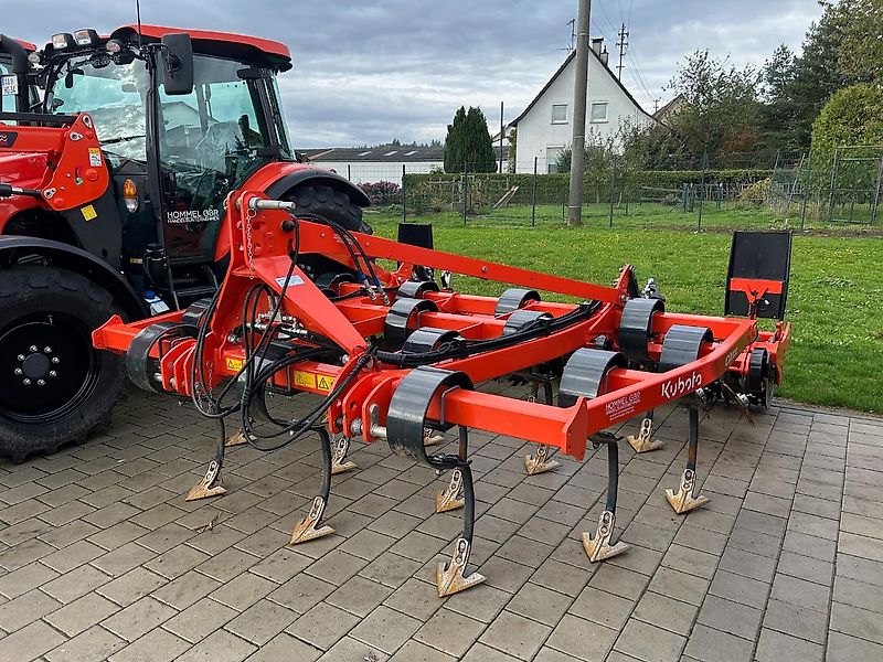 Kubota CU1300 Leichtgrubber 3,0m Actipackwalze