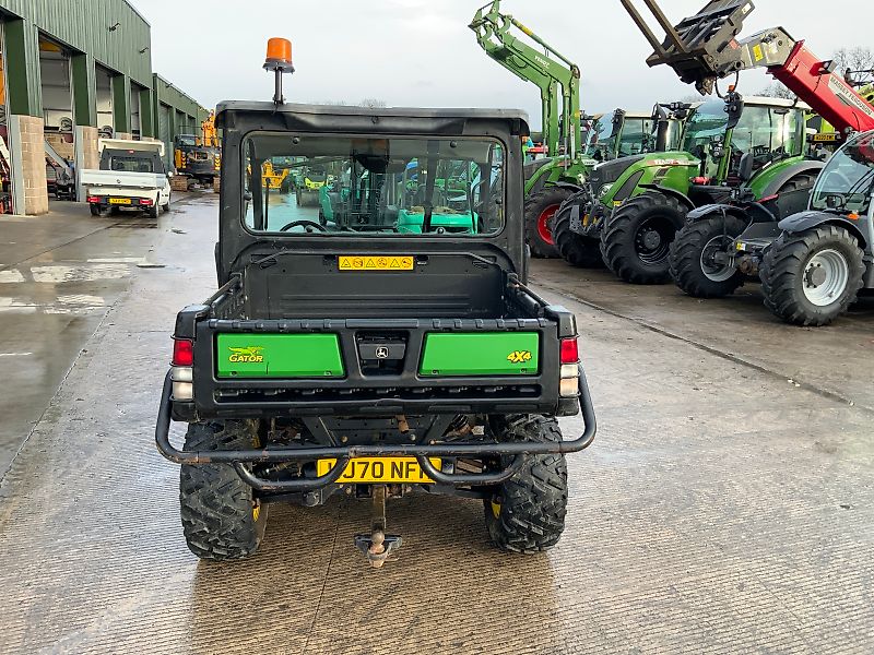 John Deere XUV 865M Gator (ST24808)