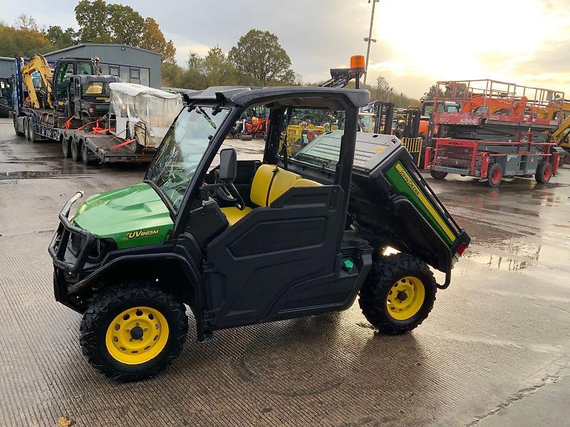 John Deere XUV 865M Gator (ST24808)
