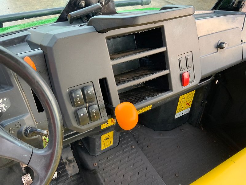 John Deere XUV 865M Gator (ST24808)