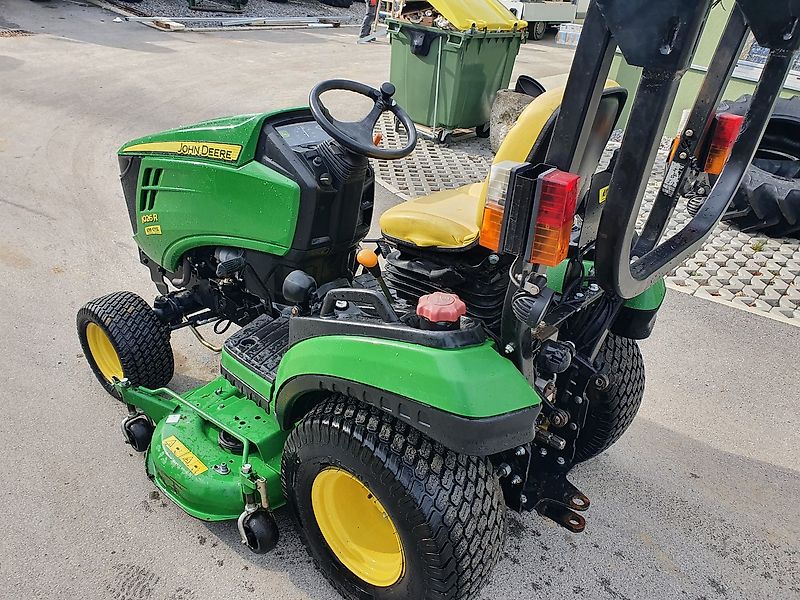 John Deere 1026R