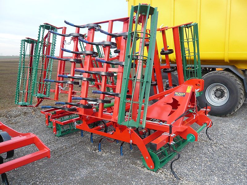 AGRO-MASZ Saatbeetkombination AU 42