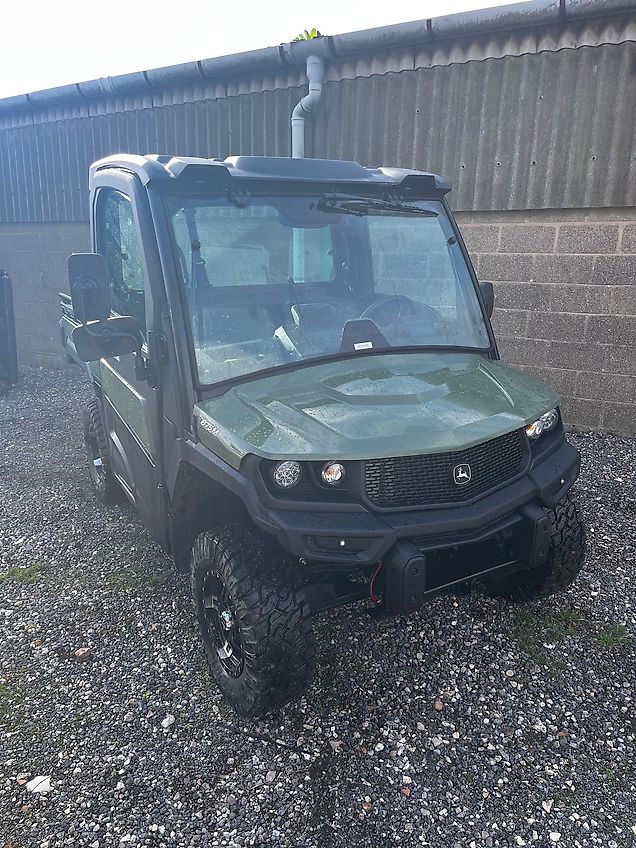 John Deere XUV 875M