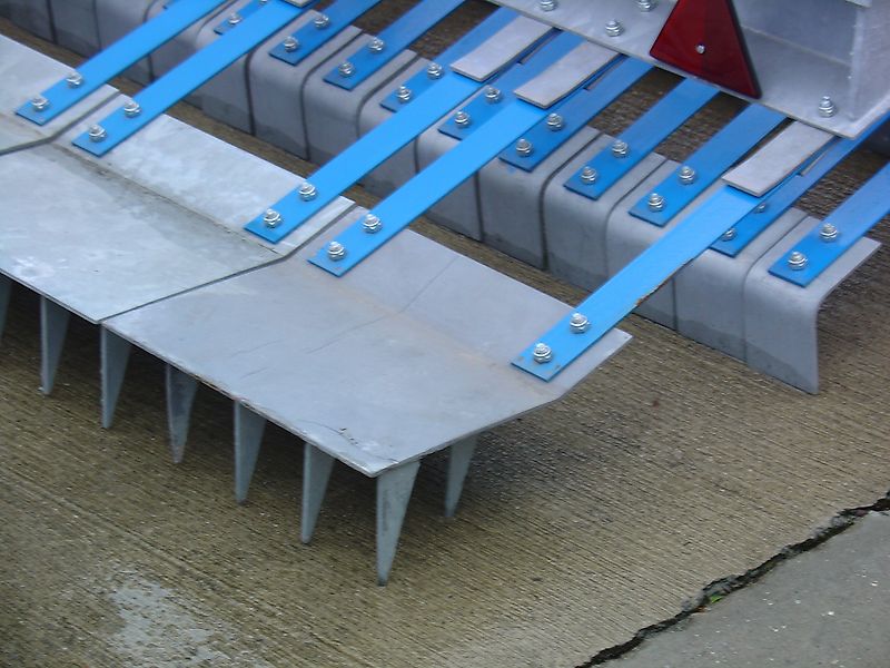 ROBERT DBS640 Wiesenstriegel