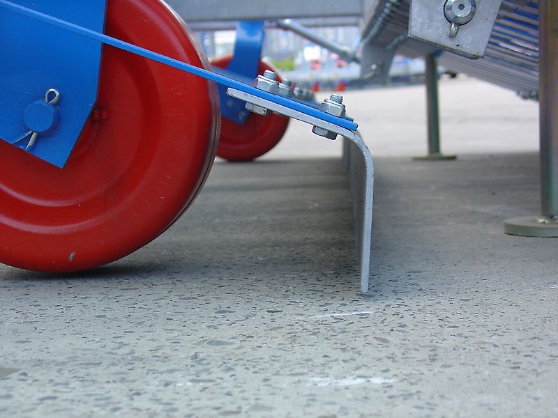 ROBERT DBS640 Wiesenstriegel