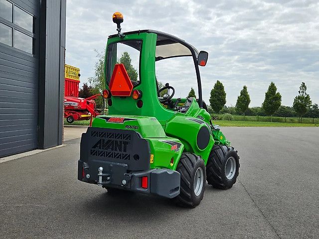 Avant 635i Rental mini-shovel