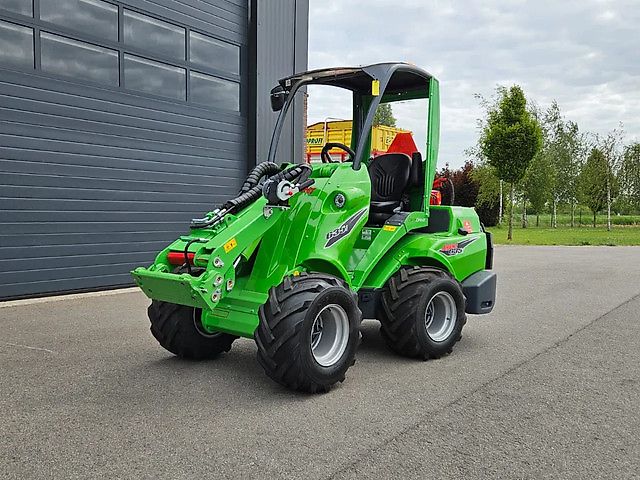 Avant 635i Rental mini-shovel