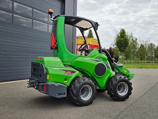 Avant 635i Rental mini-shovel