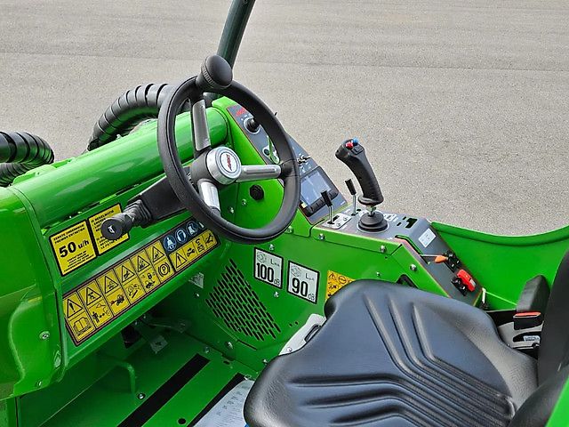 Avant 635i Rental mini-shovel