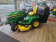 John Deere X590