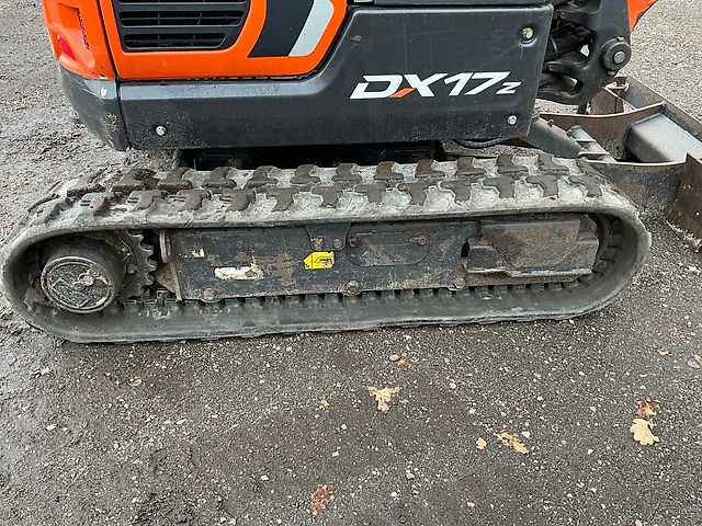 Doosan DX17Z