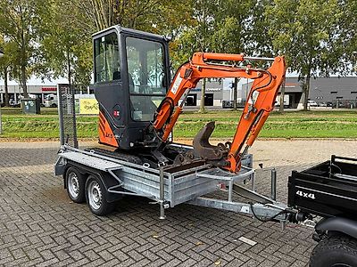 Hitachi ZX17U-2