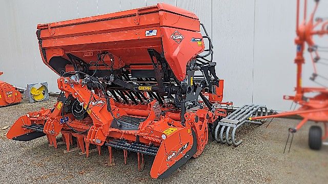 Kuhn Sitera 3030 + HR 3020