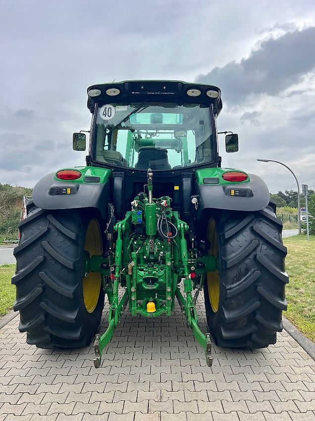 John Deere 6140R mit Frontlader JD H360