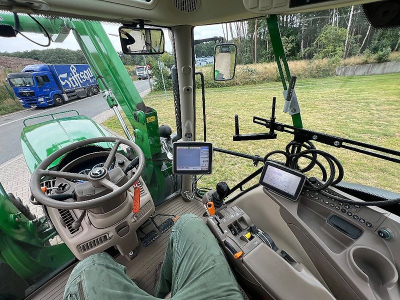 John Deere 6140R mit Frontlader JD H360