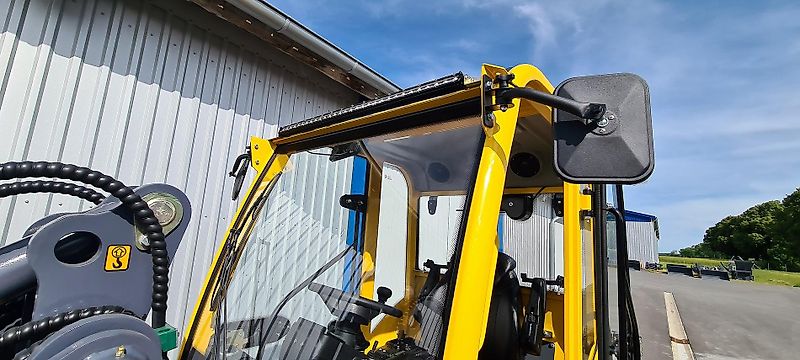 Eurotrac W12-S Kabine 2,90 m Arm 3.Steuerkreis Rückfahrkamera Radio