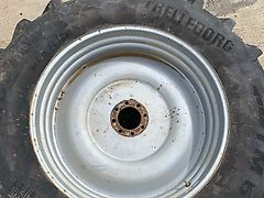 Trelleborg 480/80R42 and Trelleborg 420/85R28