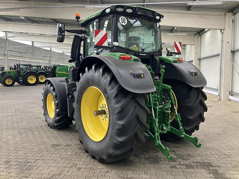 John Deere 6R 250