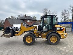 Caterpillar CAT 908 M