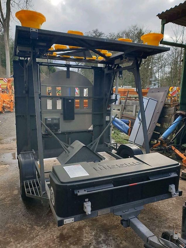 Nissen Absperrtafel Sperrwand Verkehrleitanhänger VZ 616 unimog