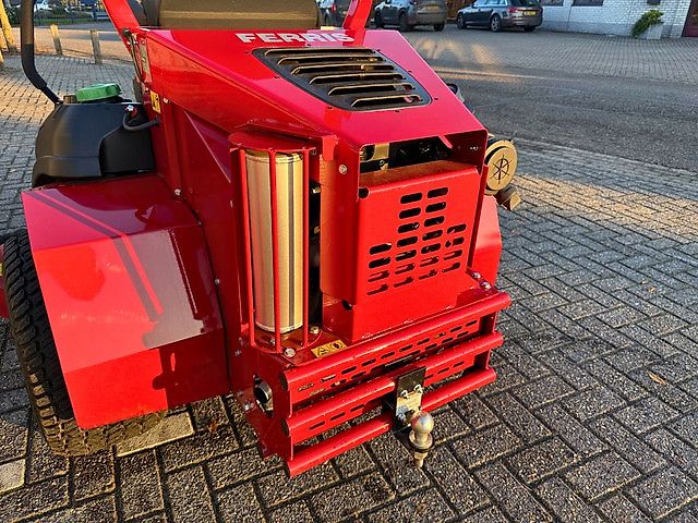 FERRIS IS2600 Zero Turn Maaier