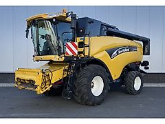 New Holland CX820 COMBINE + MAAIBORD
