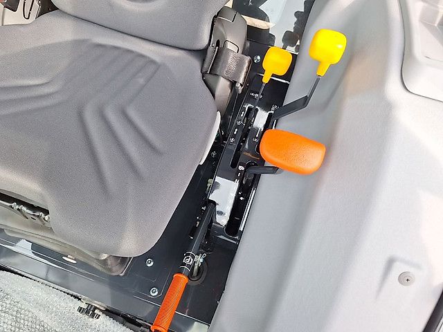 Massey Ferguson 1750M HST