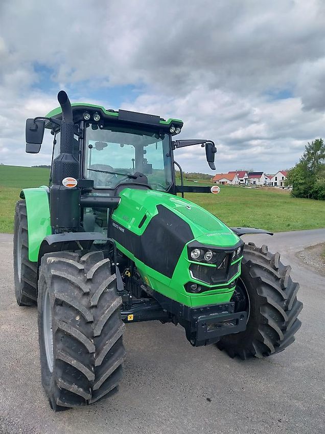 Deutz Fahr 5115 mit Druckluftanlage
