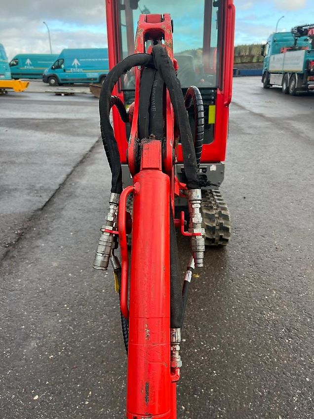 Volvo EC 15D Top Zustand erst 964 Std Powertilt