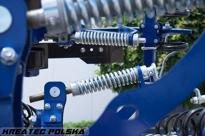 Rolmako Aufsattel-Saatbettgrubber VibroSTAR U445