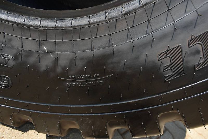 Alliance 600/55R26.5 / 882/ 165D /Steel Belted TL