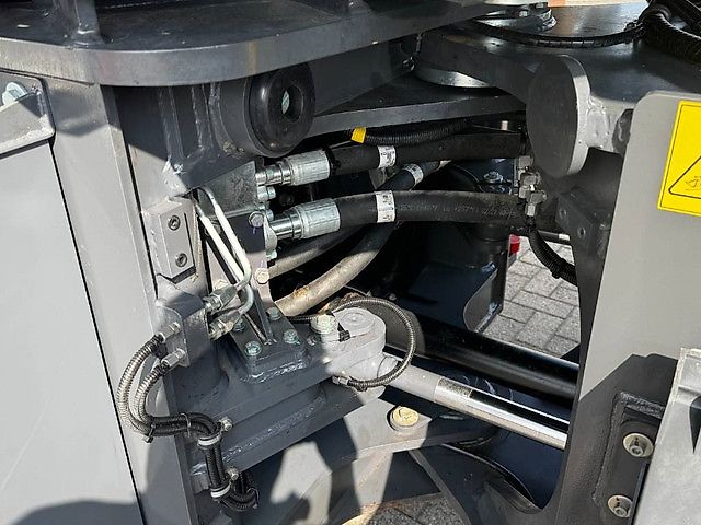 Doosan DEVELON /DL200-7, central lubrication, 2022