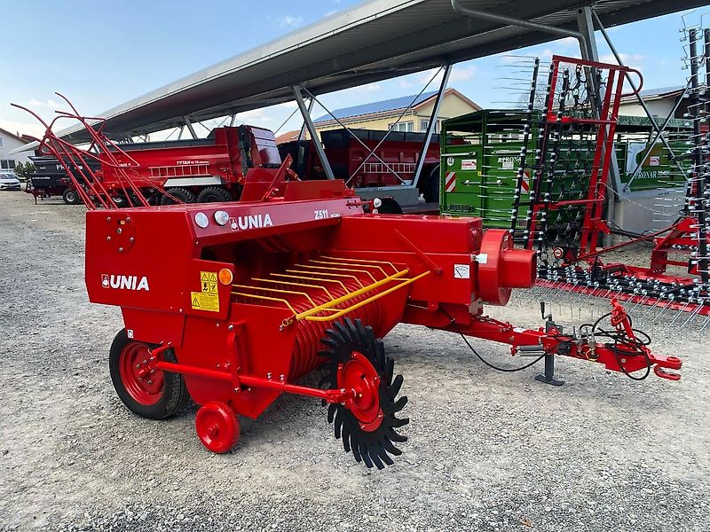 Unia Kostka Z511 Quaderballenpresse