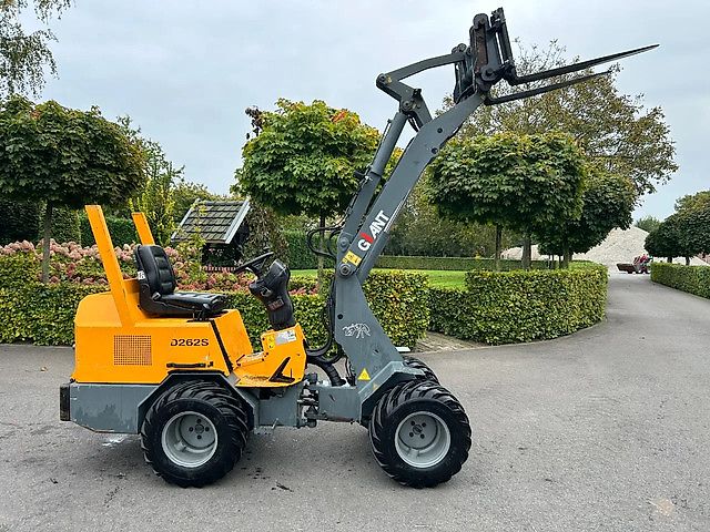 Giant 2 X Giant D262S