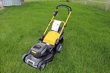 Stiga COMBI 955 SQ AE Akku-Rasenmäher