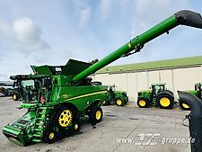 John Deere S790