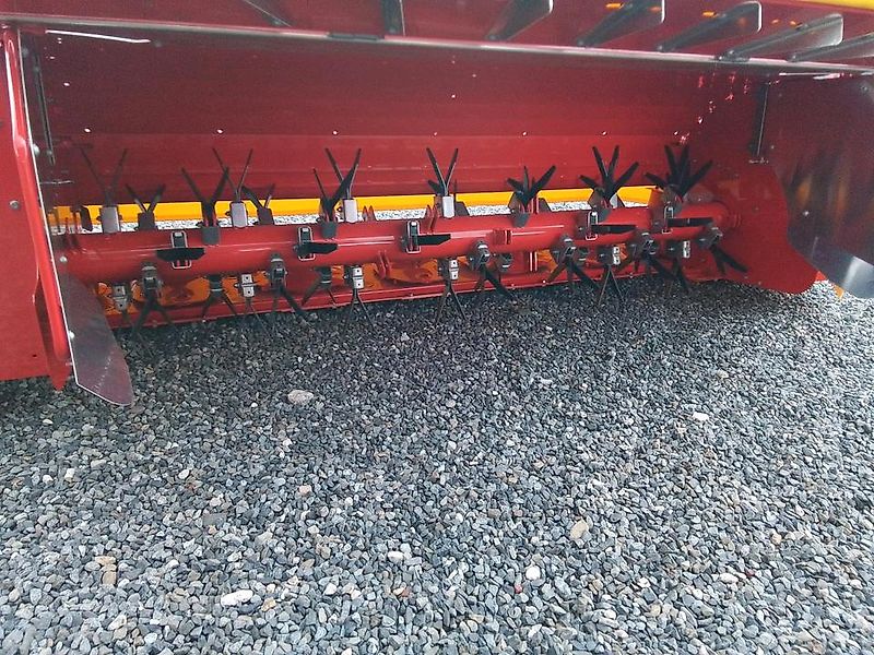 Pöttinger Novacat 302 ED Heckmähwerk Scheibenmähwerk Aufbereiter