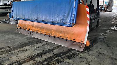 Küpper-Weisser Schneepflug MF2,4
