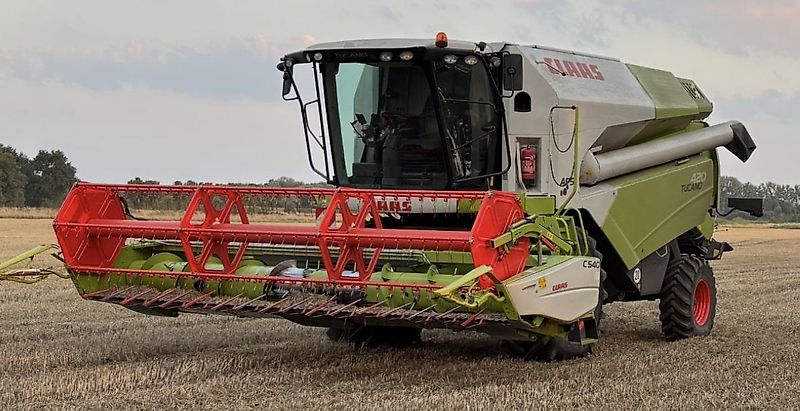 Claas Tucano 420