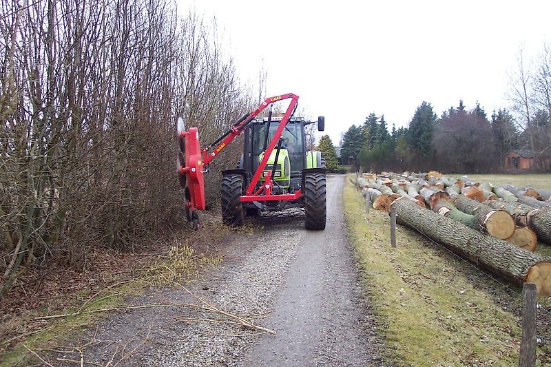 Elkær Astsäge HS 2300 mit Werkzeugrahmen ELKAER HK Z Reil & Eichinger
