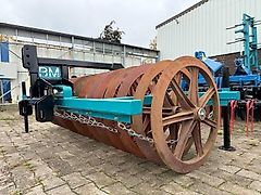 BM Maschinenbau Packer Frontpacker AKTIONSPREIS 3m mit H-Speichen, gelenkt, Packerringe 900