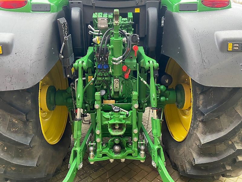 John Deere 6155R