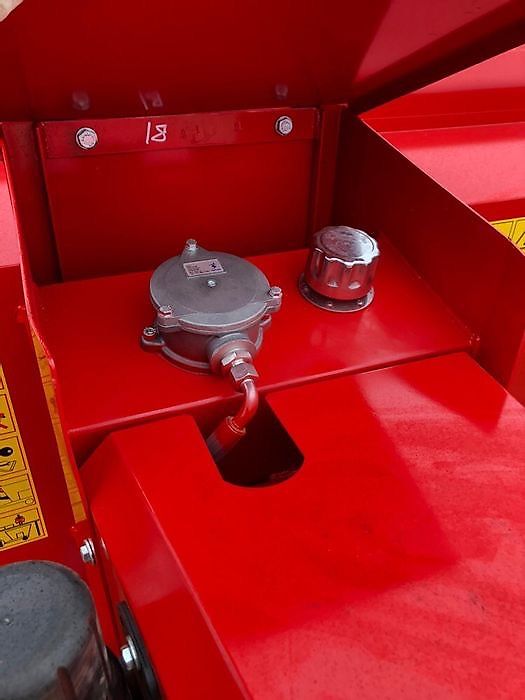 FiMAKS Poziomy wóz paszowy FMHI 4