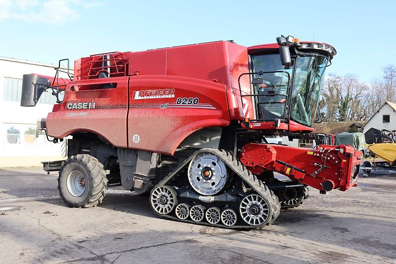 Case IH AF 8250 RAUPE.GPS