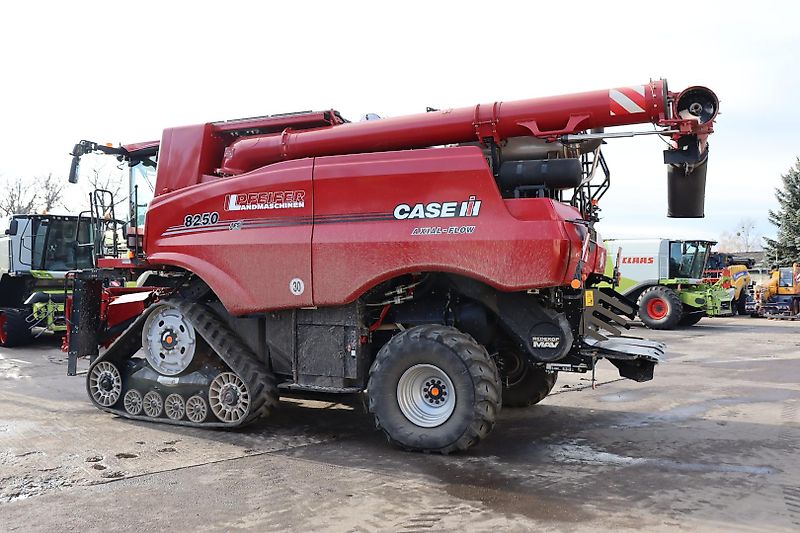 Case IH AF 8250 RAUPE.GPS