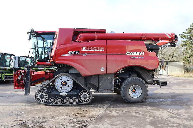 Case IH AF 8250 RAUPE.GPS