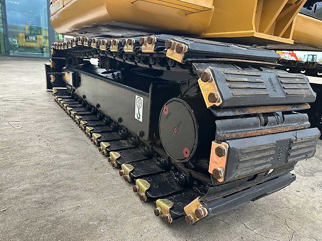 Caterpillar 305.5E2