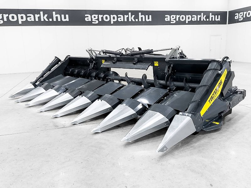 Tecnomais TMRP4 8R-F 8 row (75 cm), foldable corn header, for Case IH and New Holland combines