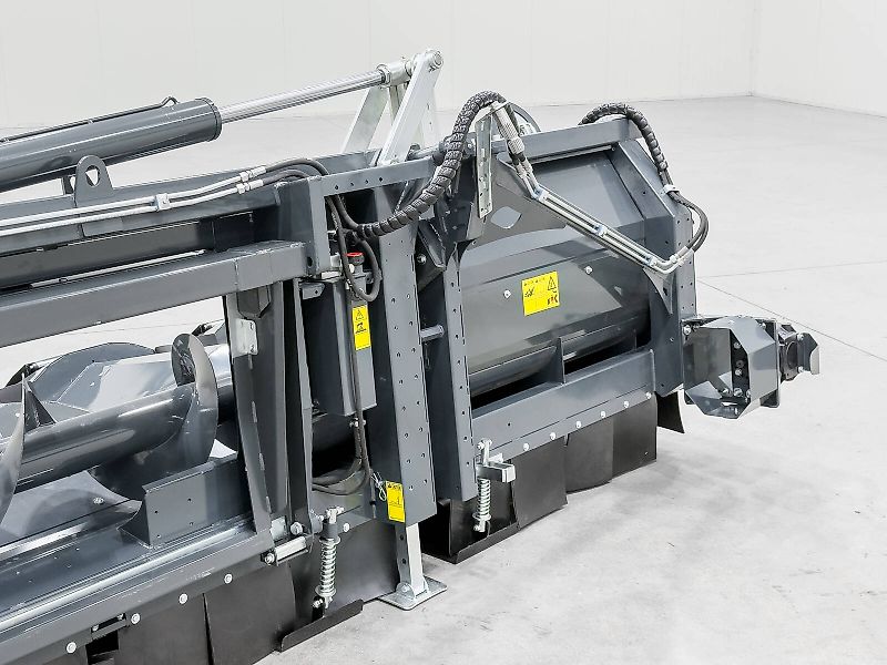 Tecnomais TMRP4 8R-F 8 row (75 cm), foldable corn header, for Case IH and New Holland combines