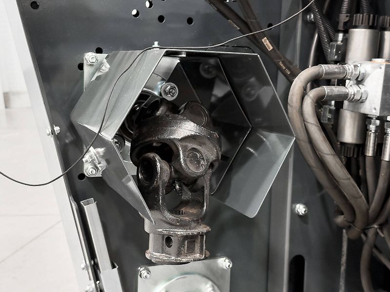 Tecnomais TMRP2 6R-F corn header, 6 row, foldable, 75 cm, for Case IH és New Holland combines, chopper, stalk crushers